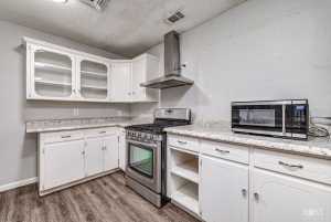 2011 Edmund Blvd (11)