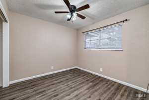 2011 Edmund Blvd (18)