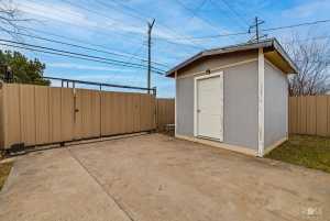 2011 Edmund Blvd (25)