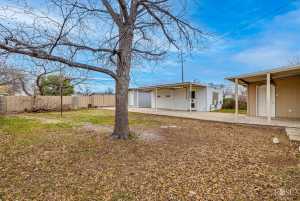 2011 Edmund Blvd (29)