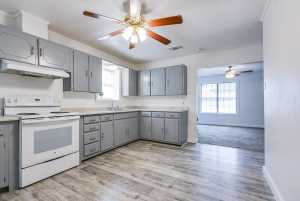 1205 S Bell St (8)