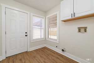 310 E 38th St (17)
