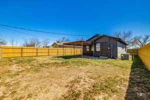 310 E 38th St (19)