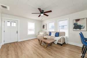 310 E 38th St (5)