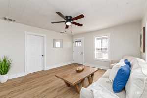 310 E 38th St (6)