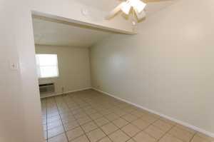 1901 Pulliam St (6)