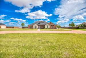 8146 McCormick Dr (27)