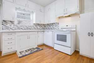 16 N Adams St (15)