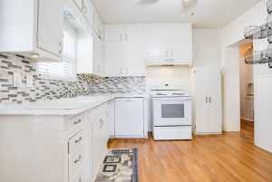 16 N Adams St (17)