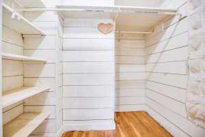 16 N Adams St (22)