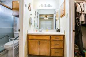 601 Van Zandt St (18)