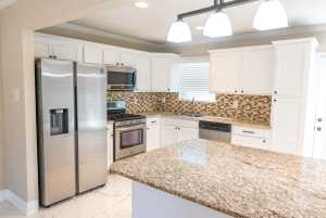 2779 Notre Dame Ave (13)