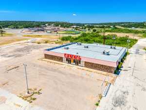223 N Hwy 277N (31)