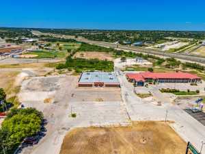 223 N Hwy 277N (17)