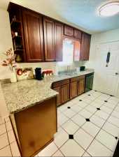 2760 Eunice Dr (6)