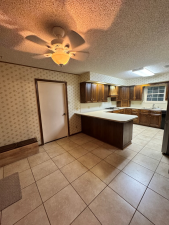 710 State Court Dr (12)