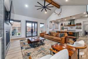 4742 Karsten Creek (4)