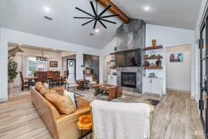 4742 Karsten Creek (6)