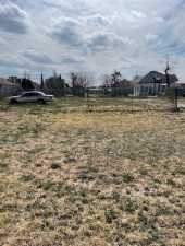 255 W 2nd St (5)