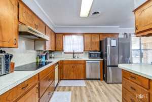 606 Nichols St (12)