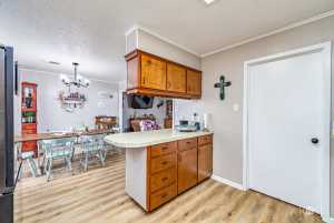 606 Nichols St (13)