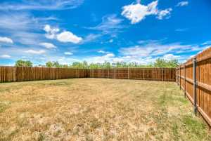 909 E 39th St (30)