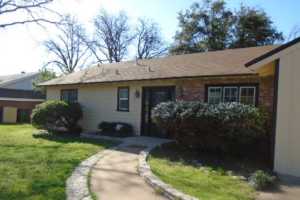 2717 University Ave (9)