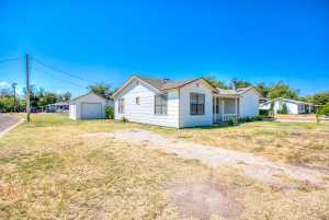 19 E 41st St (33)