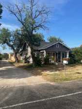 210 W Ave B