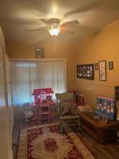 210 W Ave B (12)