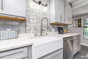 2505 Douglas Dr (14)