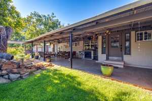2505 Douglas Dr (34)