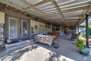 2505 Douglas Dr (37)