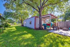 2505 Douglas Dr (41)