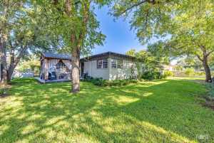 2505 Douglas Dr (42)