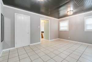 2205 Live Oak Dr (26)