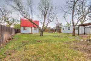 2205 Live Oak Dr (33)