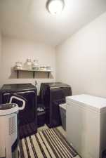 213 N Van Buren St (12)