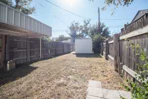 213 N Van Buren St (9)