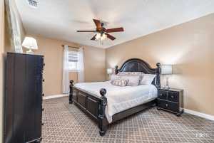 136 E 42nd St (15)