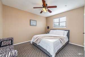 136 E 42nd St (18)