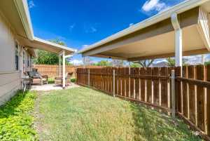 136 E 42nd St (25)