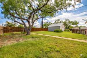 136 E 42nd St (28)