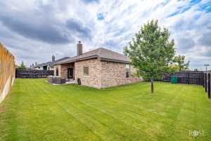 5949 Merrick St (31)