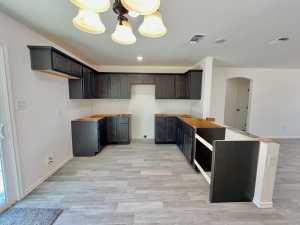 317 E 25th St (5)
