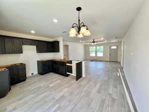 317 E 25th St (6)