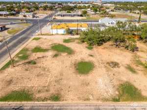 320 W Ave O (17)
