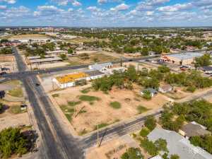 320 W Ave O (3)