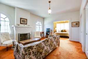 415 S Park St (23)