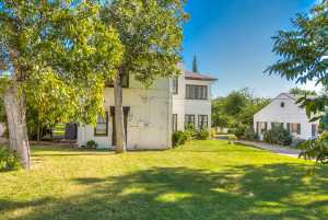 415 S Park St (37)